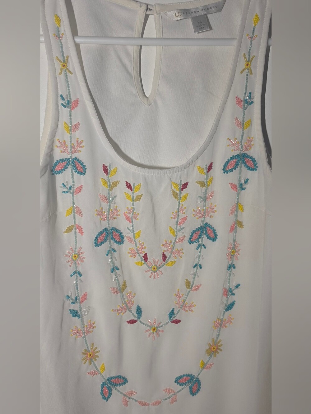 LC Lauren Conrad White Sleeveless Embroidered Floral Camisole